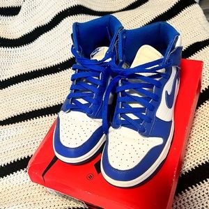 Kentucky high top dunks